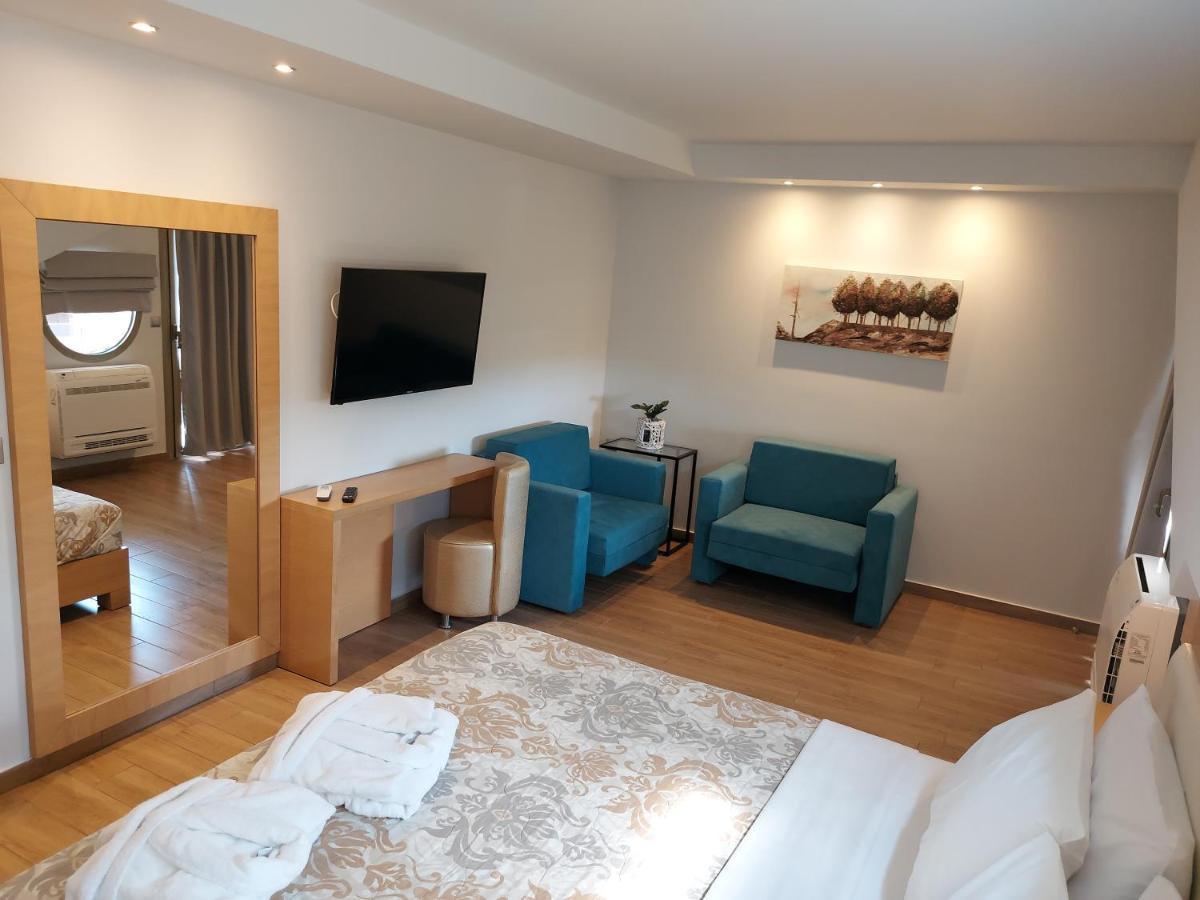 Hotel Epavlis Eleftheriadi Paralía Extérieur photo