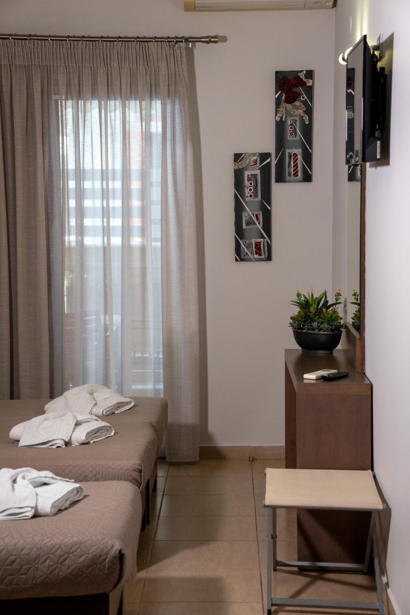 Hotel Epavlis Eleftheriadi Paralía Extérieur photo